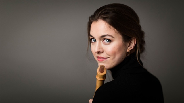 Tabea Debus